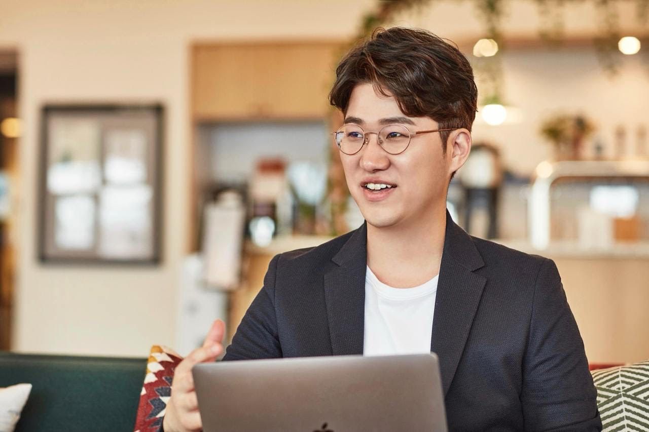 الرئيس التنفيذي لشركة PIP Labs و STORTOCOL SY LEE (المقدمة)